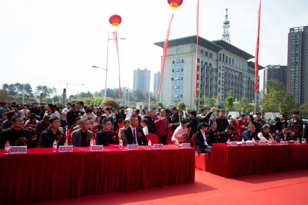 1681296112954677.jpg 2.jpg